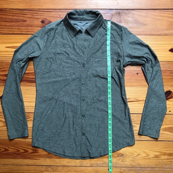 Eddie Bauer Green Long Sleeve Polyester Top, EUC S - Picture 6 of 11